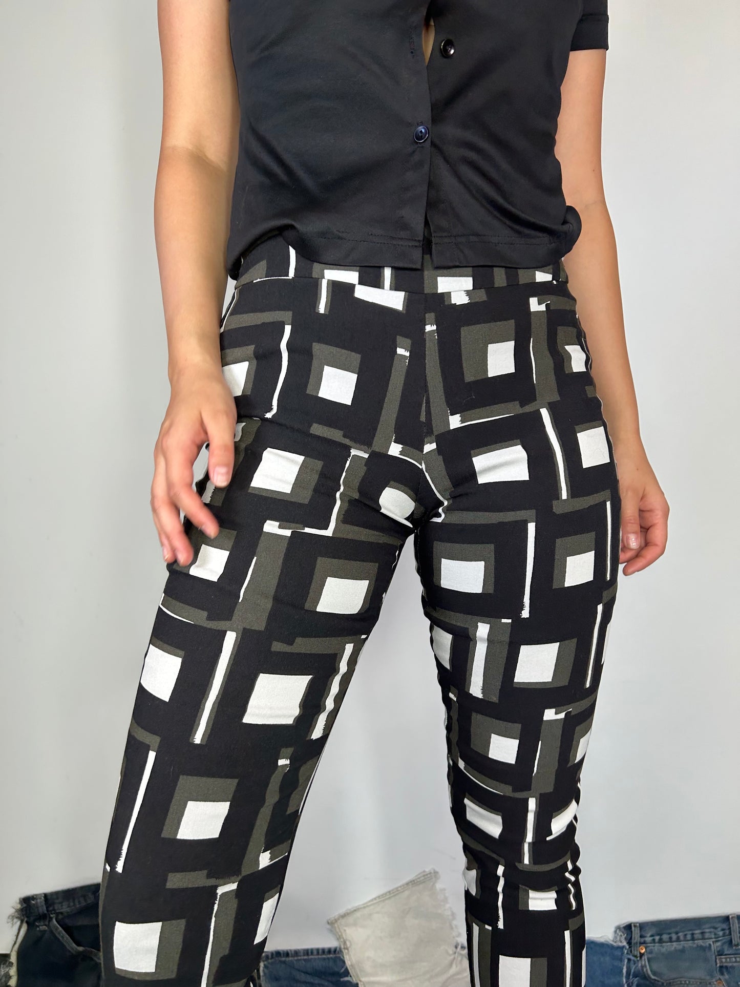 Patterened stretchy pants