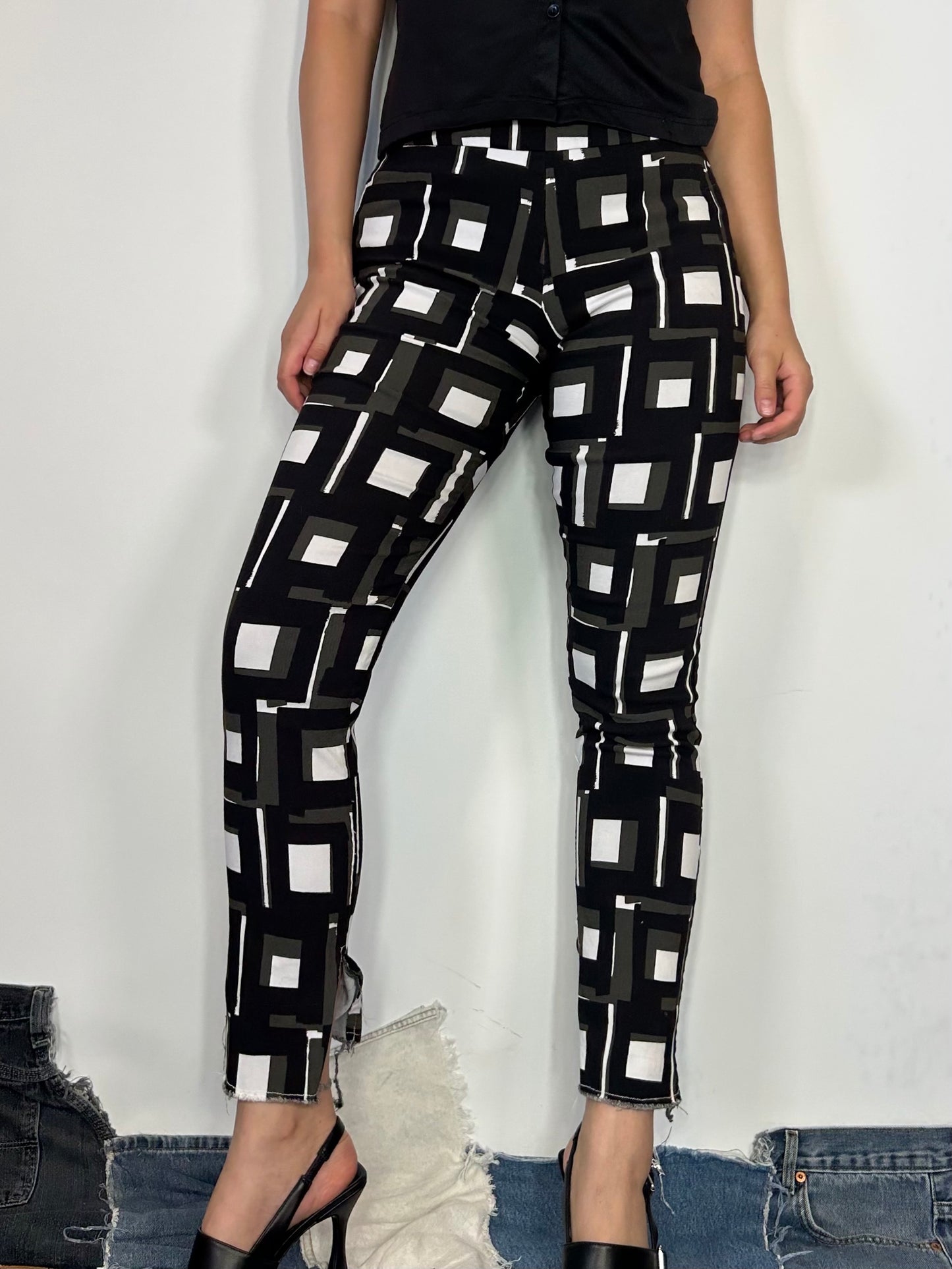 Patterened stretchy pants
